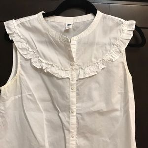 Old Navy button down no sleeve blouse